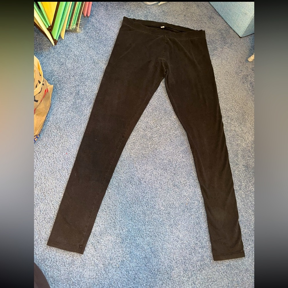 Women’s Black Victorias Secret Leggings - size Medium